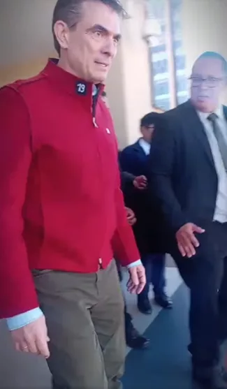 La UPEA honra al Presidente Rodrigo Paz Pereira con el Doctorado Honoris Causa en una emotiva ceremonia.